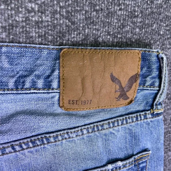 American Eagle Shorts Mens 31 Light Blue Raw Hem Distressed Denim Summer Bermuda - Picture 13 of 15